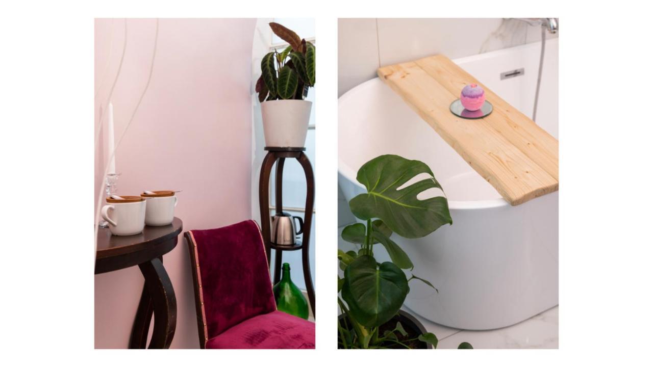 Light Pink - Suite In The Middle Of Everything Torre Annunziata Exterior foto
